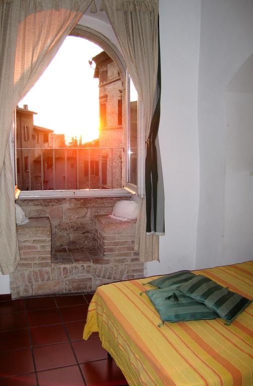 Residenza Turrena Aparthotel Perugia Habitación foto